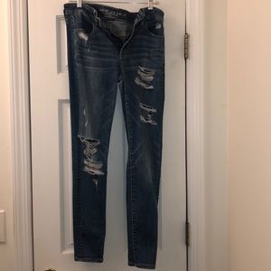 AMERICAN EAGLE Super Stretch Ripped Jeans